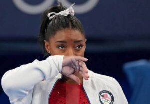 “NO MORE TEARS” -Simone Biles opened up on her brother Ron’s inspiring words after missing the national squad by one place She opened up on her inspiring conversation with her brother Ron following a national championship heartbreak…see more details