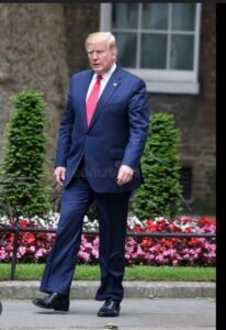 “Trump Hints at a 3rd Term — ‘I’m Not Allowed to Run. It’s Too Bad!’ 😳🇺🇸Is he joking… or testing the waters for 2028? 👉 Watch the clip and tell us — should America change the 2-term rule or protect it at all costs? CHECK IT OUT HERE 👇👇⤵️ 