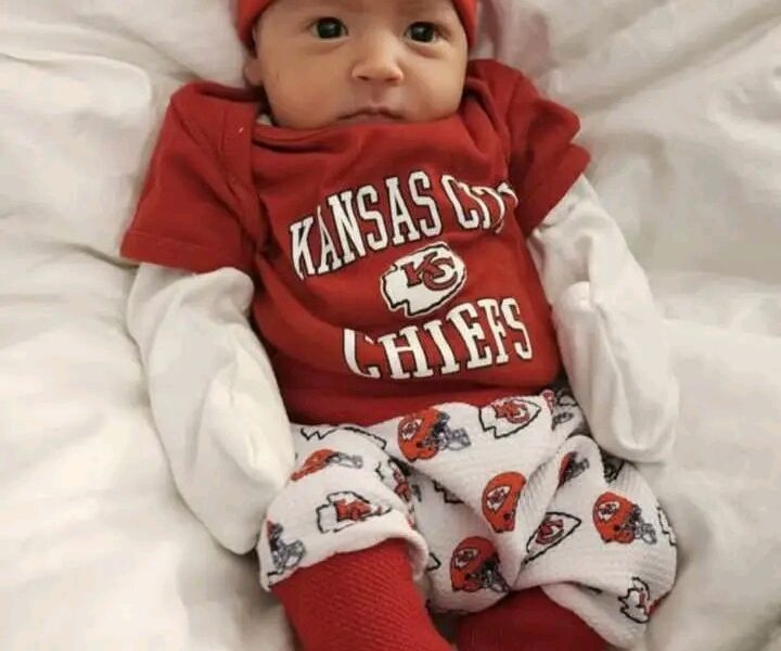 Everyone Welcome Newest Member Of Chiefs Kingdom Joel Is Here To Witness The Historic Three Peat Just In Time‼️♥️💛 Patrick And Brittany Want Fan's to....Full Details Below ⬇️👇