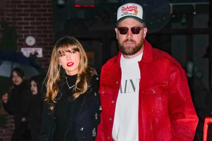 Travis Kelce Said He Was 'Losing' Money to Have Taylor Swift and Friends Attend the Super Bowl — He Reportedly Spent Millions Travis Kelce paid for Taylor Swift and his friends and family members to attend the Super Bowl. ... (1/2)