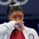 “NO MORE TEARS” -Simone Biles opened up on her brother Ron’s inspiring words after missing the national squad by one place She opened up on her inspiring conversation with her brother Ron following a national championship heartbreak…see more details