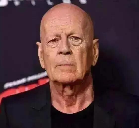 JUST NOW!!! Very sad news, 15 minutes ago in Los Angeles, Hollywood Icon Bruce Willis he has just been confirmed… full Details Here 👇⬇️